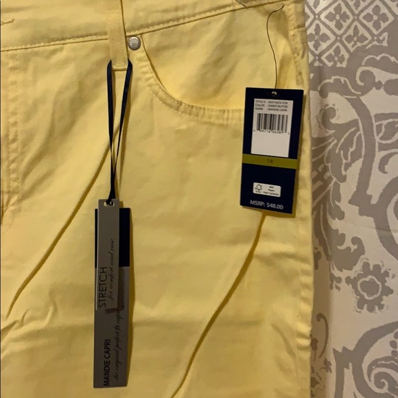 Capris - Picture 2 of 4